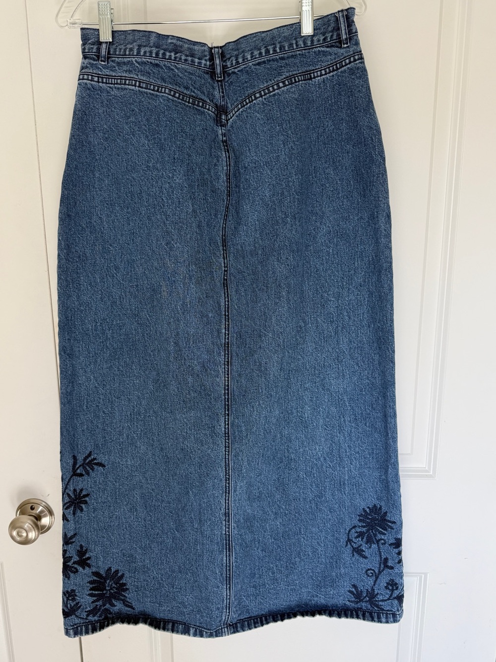 Vintage Eddie Bauer Embroidered floral Denim Maxi Skirt 12 Y2K cottegecore - Picture 3 of 9